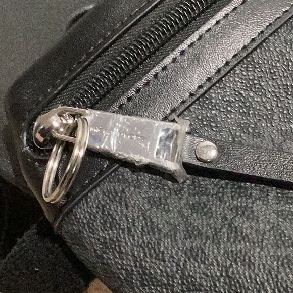 Michael Kors NWOT Logo Monogram Belt Bag - see description - Picture 5 of 11